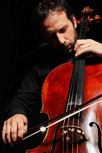 Olaf Schubert am Cello